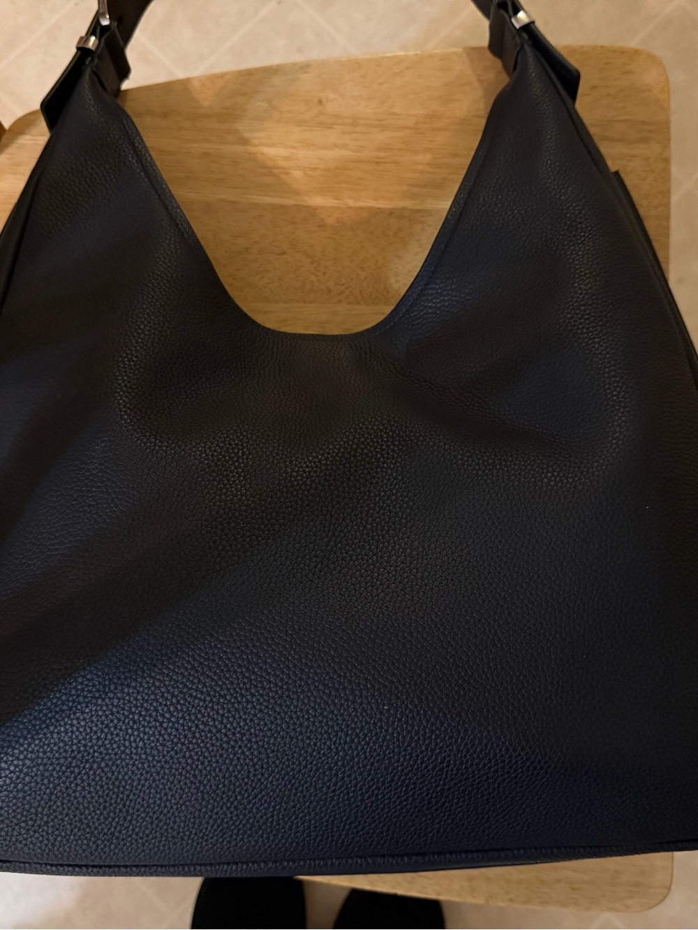 Michael Kors Nolita Large leather Hobo Shoulder Bag - Picture 6 of 16